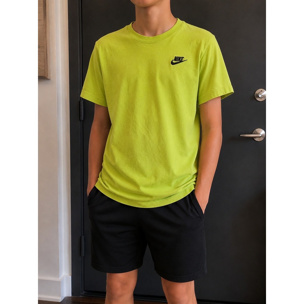 Nike Boys Neon Green Volt Short Sleeve Graphic T-Shirt XL Youth Futura Logo Tee